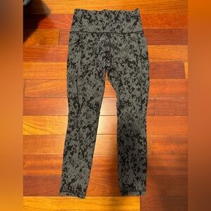 Athleta 3/4 length Leggings